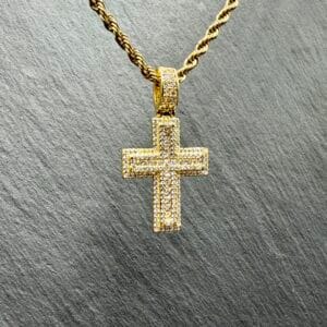 Naszyjnik Krzyżyk Ice Złoty- trwała stal 316L